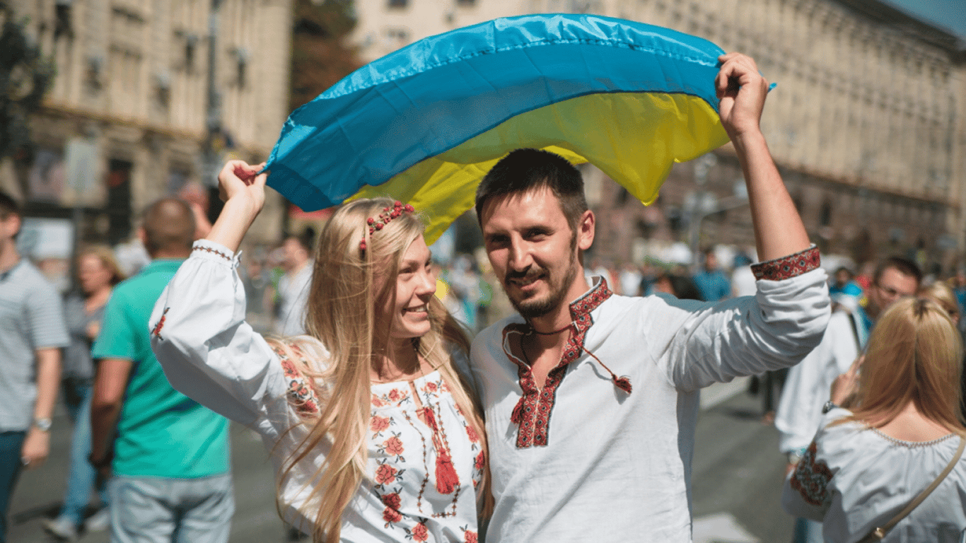 Яке сьогодні свято 24 серпня – день для України та світу, іменини та іменинники