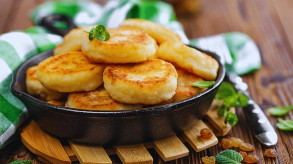 Сырники из творога на сковороде: 10 рецептов – блог интернет-магазина taimyr-expo.ru
