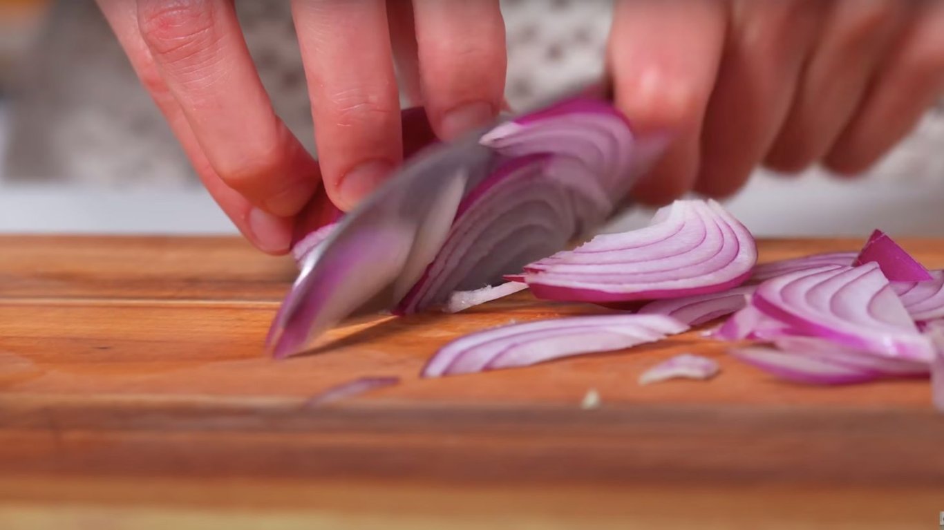 салат Коулслоу з капусти, вся родзинка у заправці