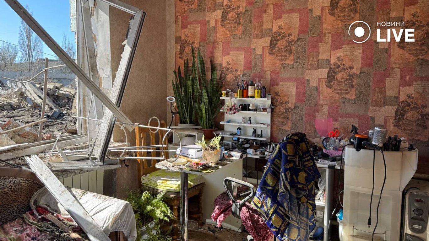 Звикнути неможливо — одесити про обстріл міста (фото) - фото 6