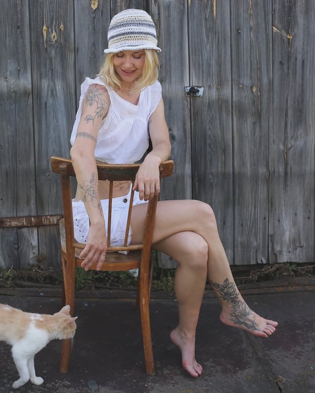 Trendy hats for summer 2025