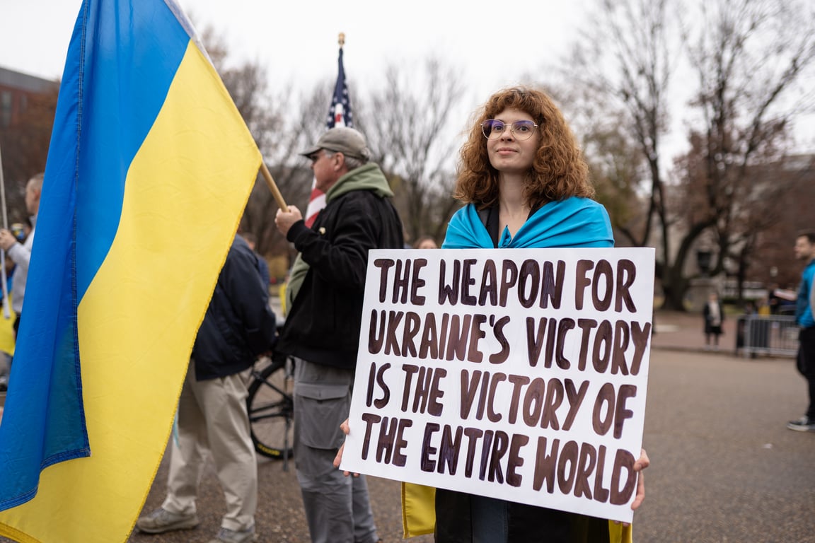 Акция возле Белого дома в США в поддержку Украины
