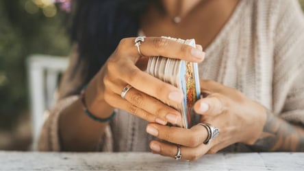 Гороскоп для всіх знаків Зодіаку на 19 липня 2025 за Таро - 285x160