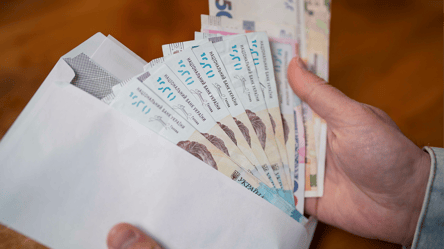 Запас на екстрений випадок: скільки готівки треба мати вдома українцям - 285x160
