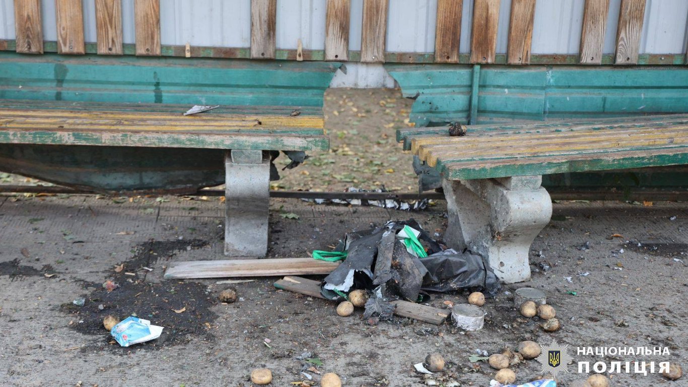 Росіяни вдарили по зупинці на Харківщині 3 жовтня