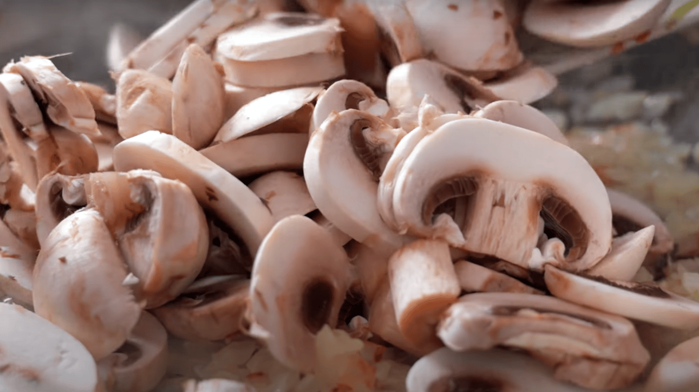 паста з куркою та грибами, рецепт, як в ресторані