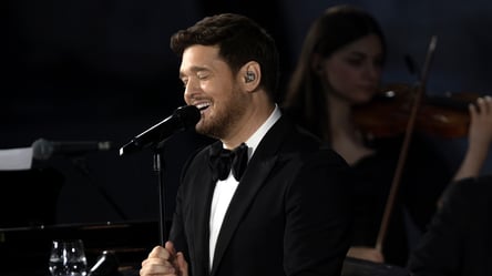 Шедевр максималізму — чим дивує ялинка Майкла Бубле (фото) - 285x160