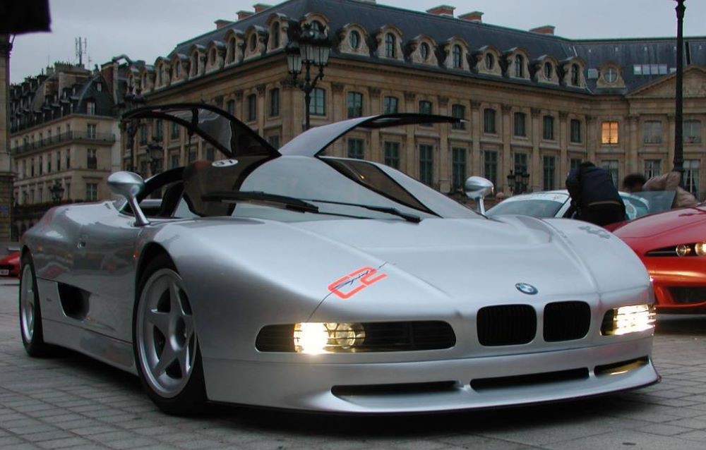 Три самых дорогих автомобиля BMW за более 1 000 000 долларов - фото 3