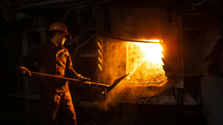 До України приїжджають трудові мігранти — з якої країни - 290x160