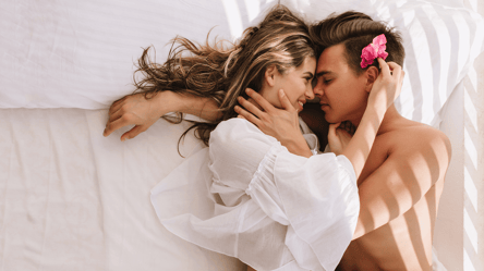 3 позы, которые сжигают больше всего калорий во время интима - 285x160