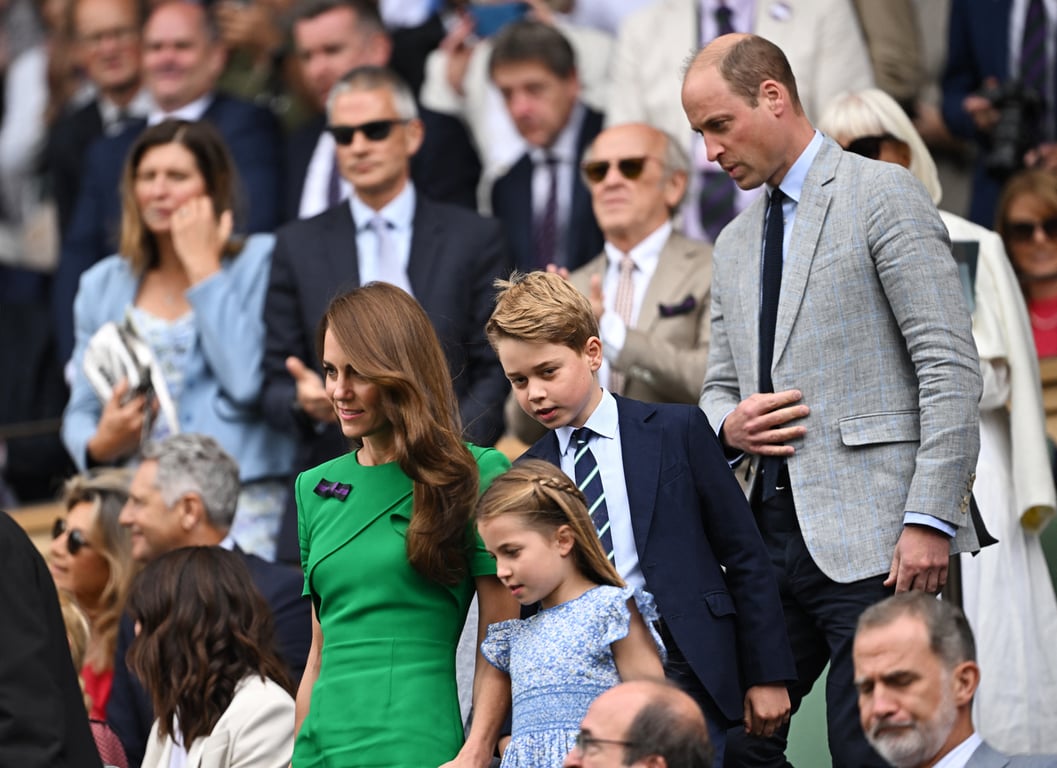 Принцесса Уэльская Кейт Миддлтон в прошлом году со своей семьей