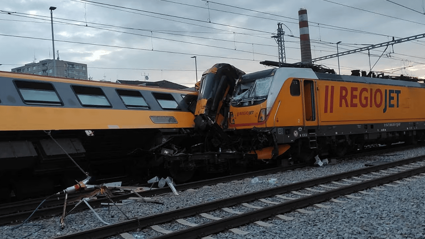 Аварія з потягами у Чехії 6 червня