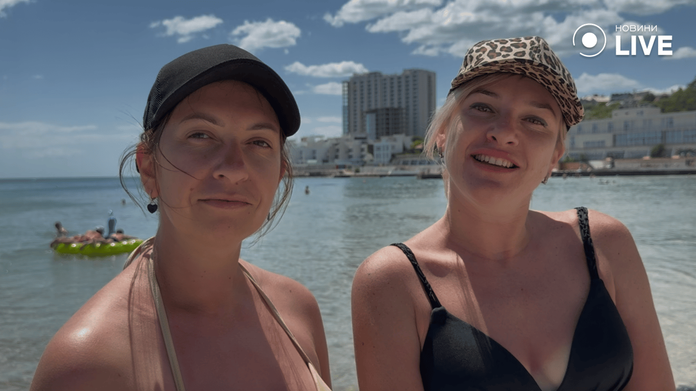 Туриски Наталія та Олена про відпочинок у моря
