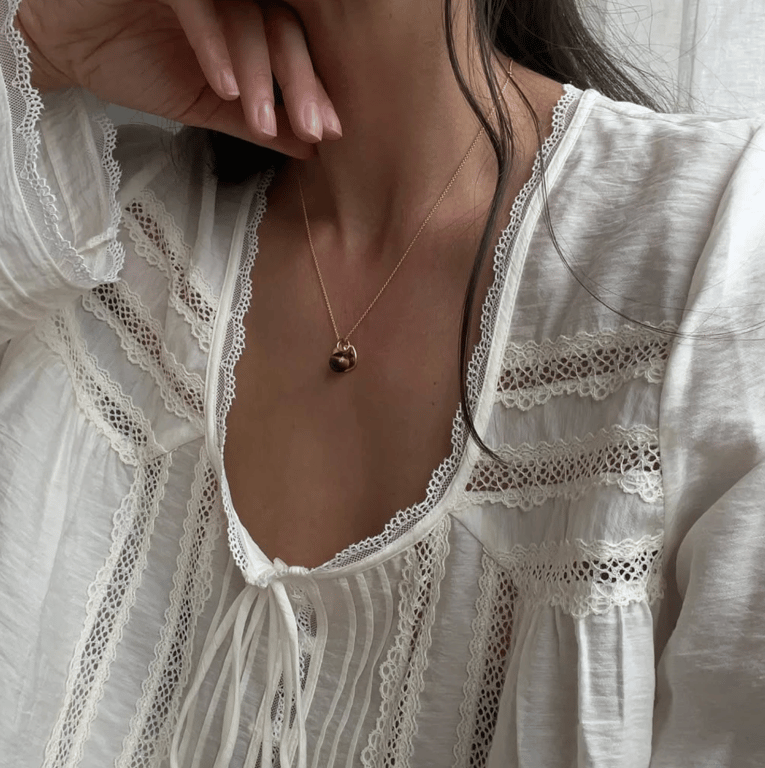 Універсальна блуза, що поєднується з усім