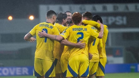 Украина в нервном матче с восемью голами победила Исландию - 285x160