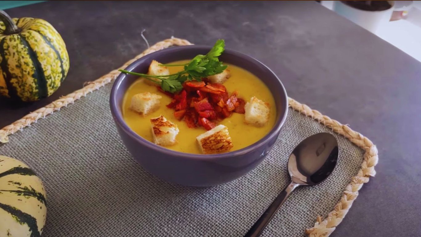 Дуже смачний та корисний суп з гарбуза — відео рецепт