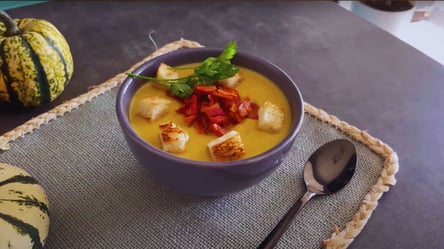 Найпростіший рецепт осіннього гарбузового супу-пюре, який сподобається всім - 285x160