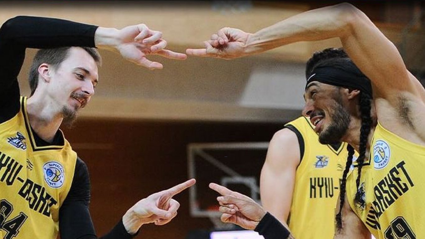 Вадим Заплотинский и Брентли Байнум