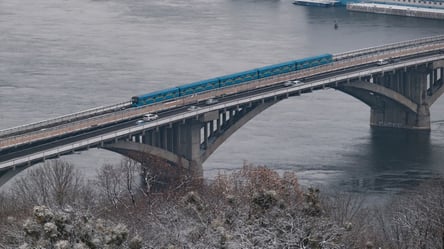 Депутат пояснив, чому у Києві постійно "втомлюються" мости - 285x160