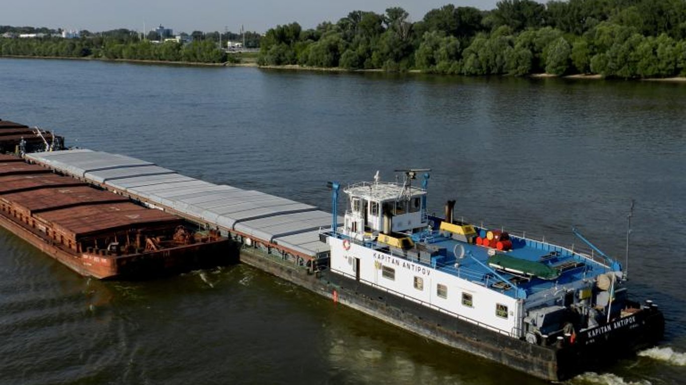 Дунайское пароходство законтрактовало двигатели для самоходных судов — детали