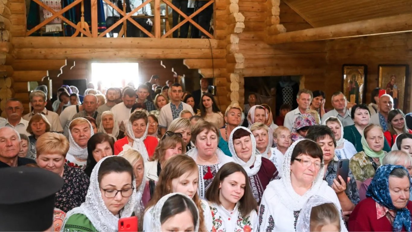 Яке православне свято відзначають віряни 12 липня — традиції, заборони, молитви
