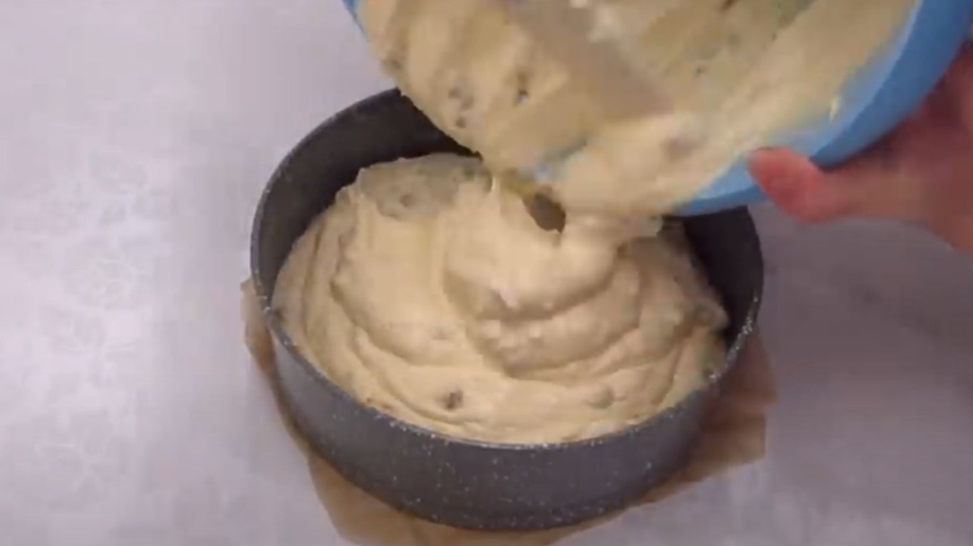 смачна печена сирна паска в духовці 