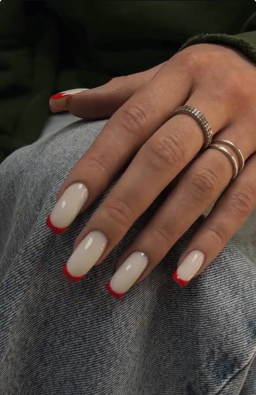 Such nails will always look well-groomed