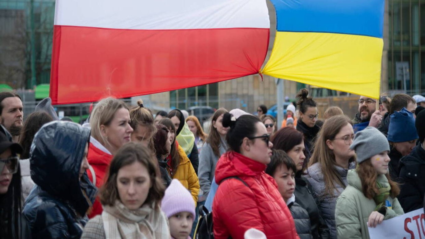 Польща не планує повертати додому українських біженців — посол пояснив чому