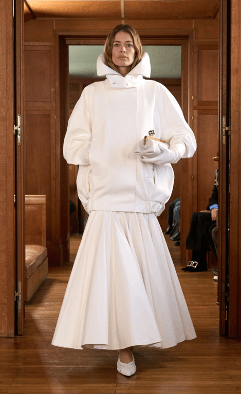 Куртка в стилі 2000-х варта уваги