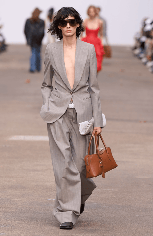 Оверсайз не покидає тренди