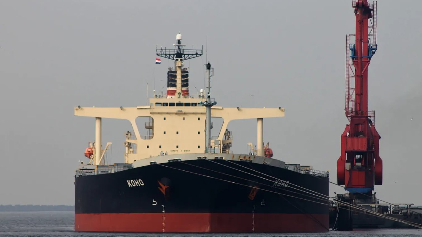 Завантаження суден в портах Великої Одеси триває — подробиці експорту