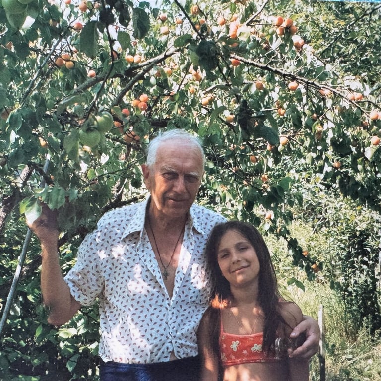 Олександра Машлятіна з дідусем