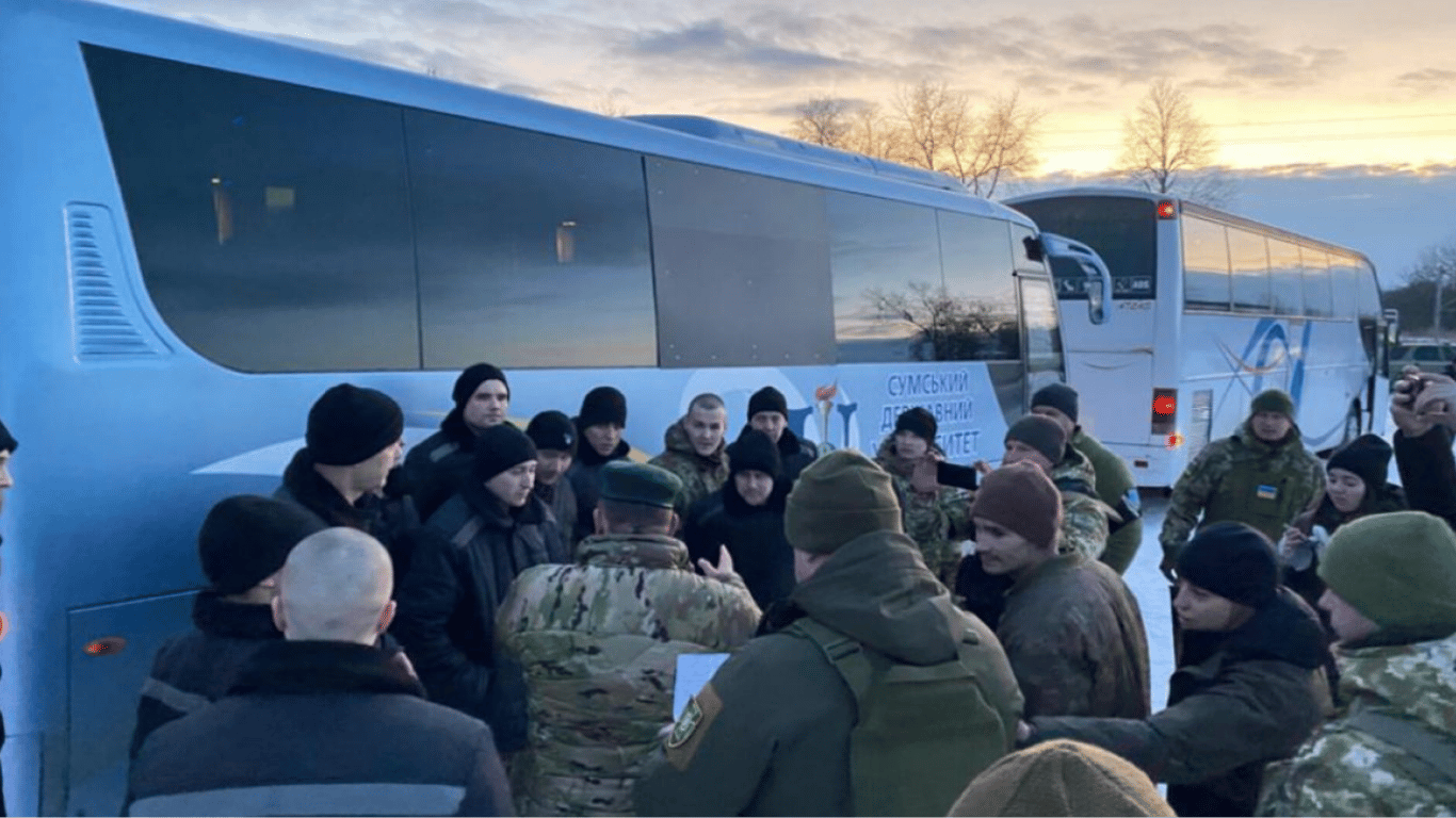 Украина вернула из плена 100 воинов и одного гражданского