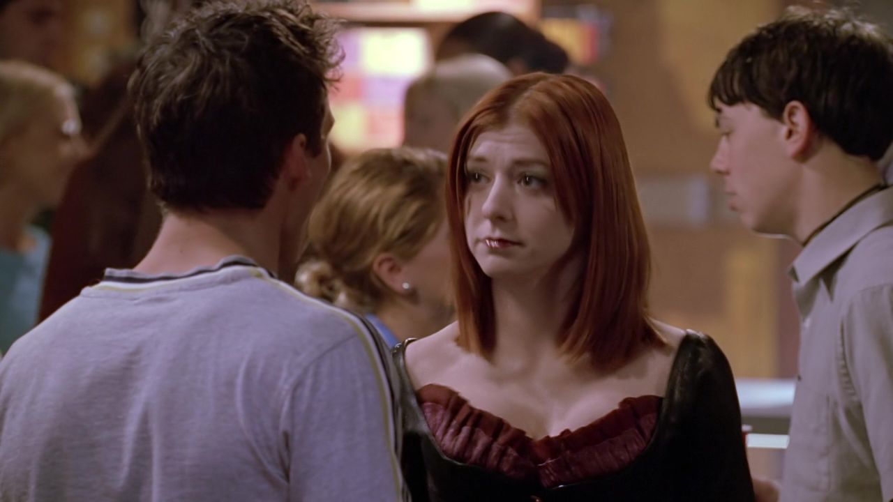 Елісон Ганніган у ролі Віллоу Розенберг - фото