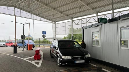 На кордоні з Польщею накопичилися десятки автомобілів: ситуація на КПП сьогодні - 285x160