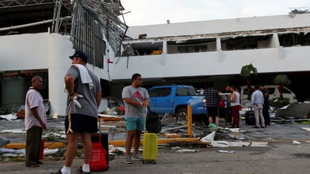 В Мексике произошел мощный ураган Отис — десятки человек погибли - 290x160