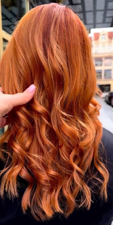 Рудий відтінок чудово підходить тим, хто хоче мати особливий вигляд