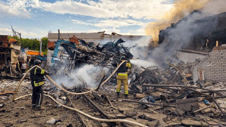 Russians strike Kupiansk — hit two-story building - 285x160