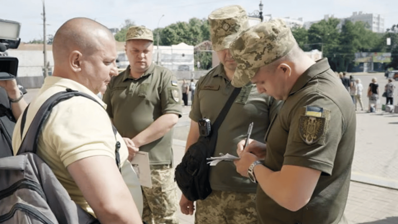 На Полтавщині судили чоловіка, який відмовився від повістки, бо злякався