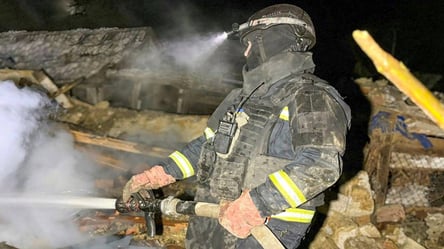 РФ у новорічну ніч вдарила по будинку на Харківщині — фото - 285x160