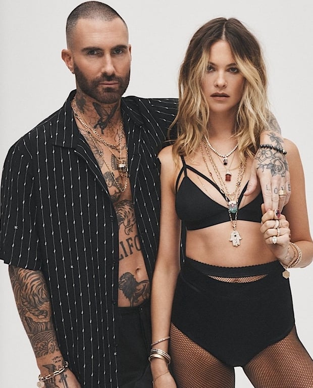 Співак Адам Левін з дружиною-моделлю Бегаті Прінслоу. Фото: JacquieAiche.com.