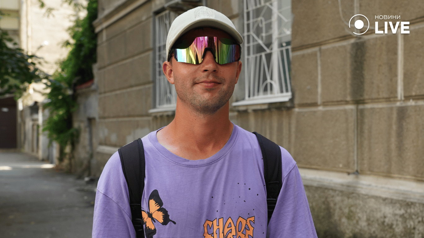 Владислав успел обновить военно-учетные данные. Фото: Новости.