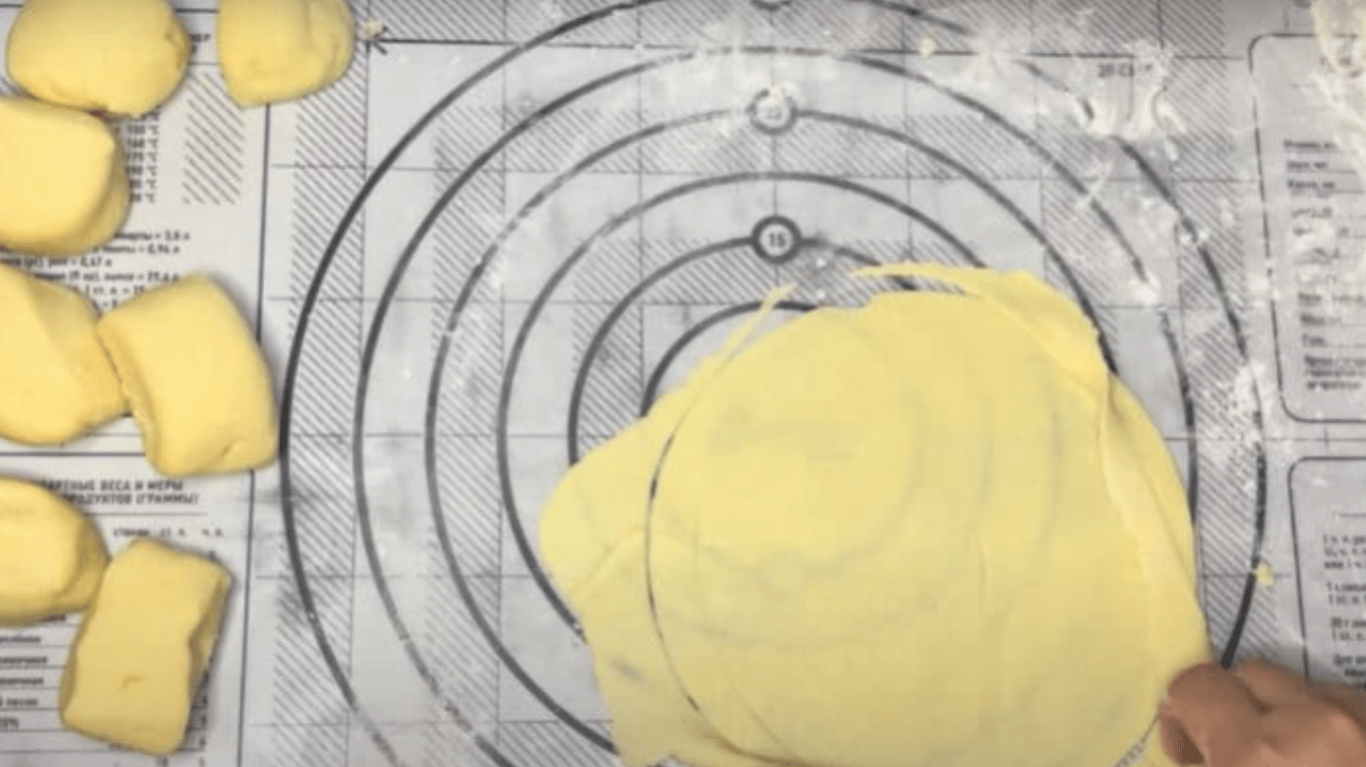 торт без духовки Дитяча мрія, всього три інгредієнта