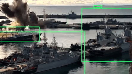 Впервые в истории — дроны СБУ поразили подводную лодку в России - 304x171