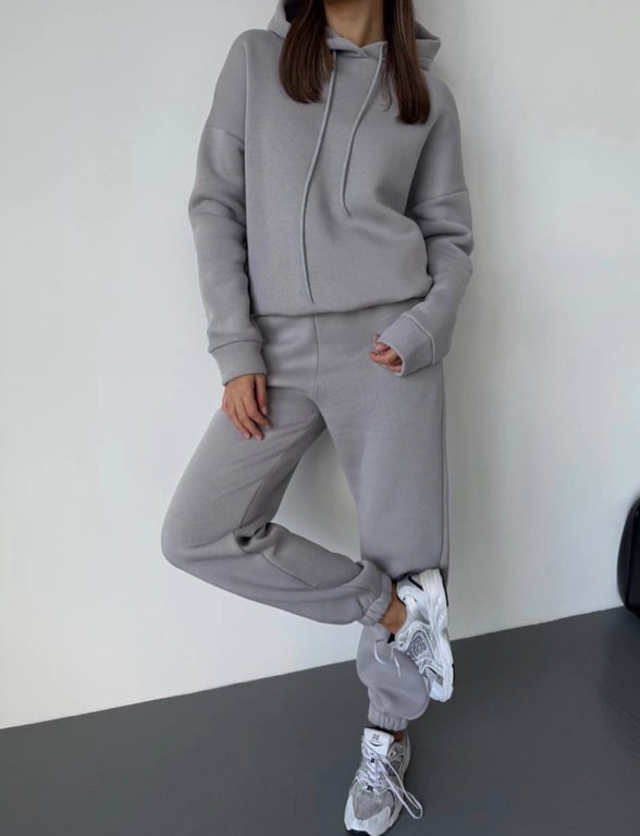 Класичні спортивні костюми теж мають попит