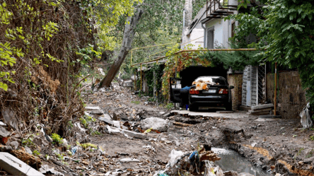 На відновлення ґрунту після потопу в Одесі витратять мільйони - 290x166