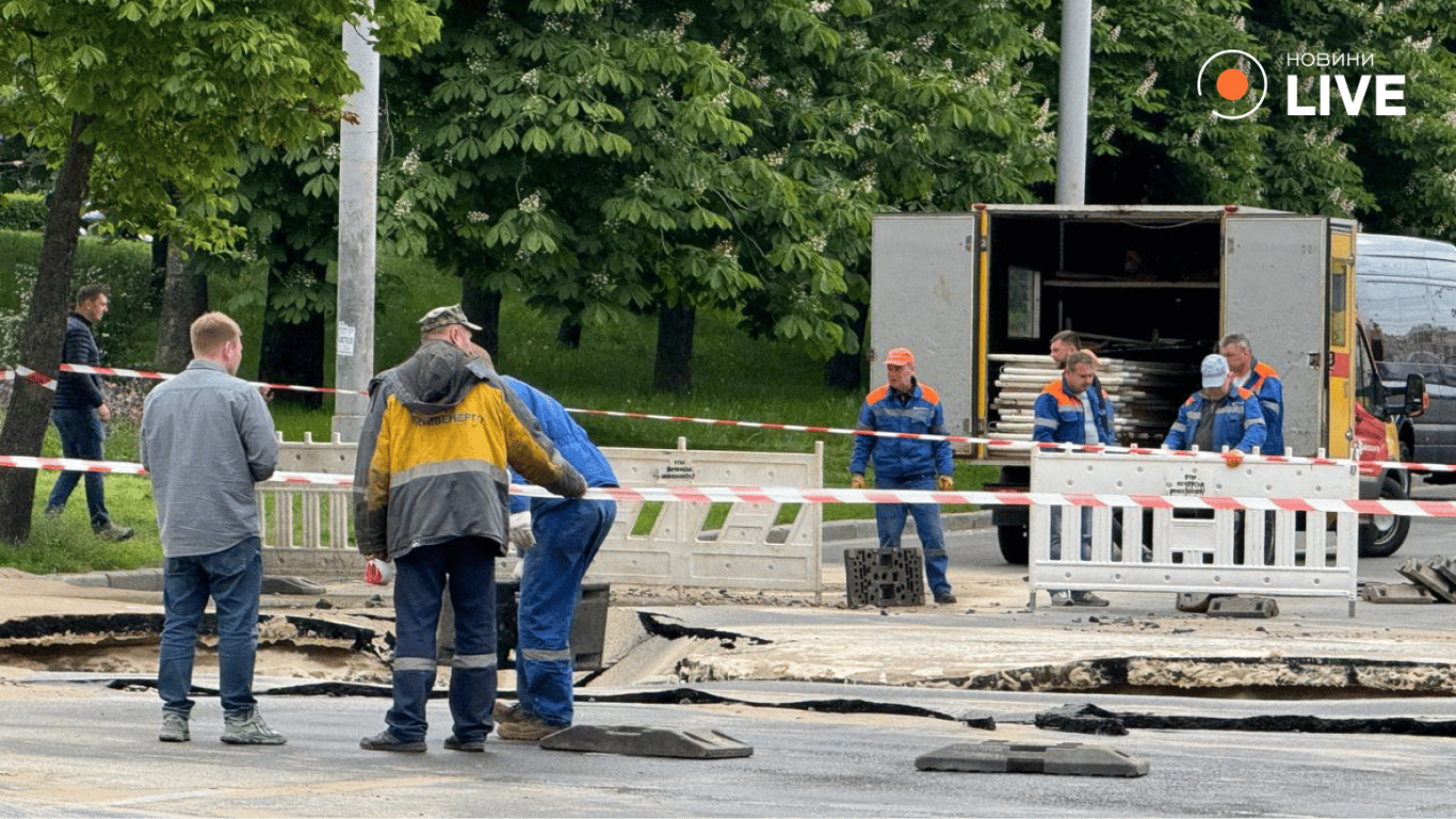 Ліквідація потопу у Києві. Фото: Новини.LIVE