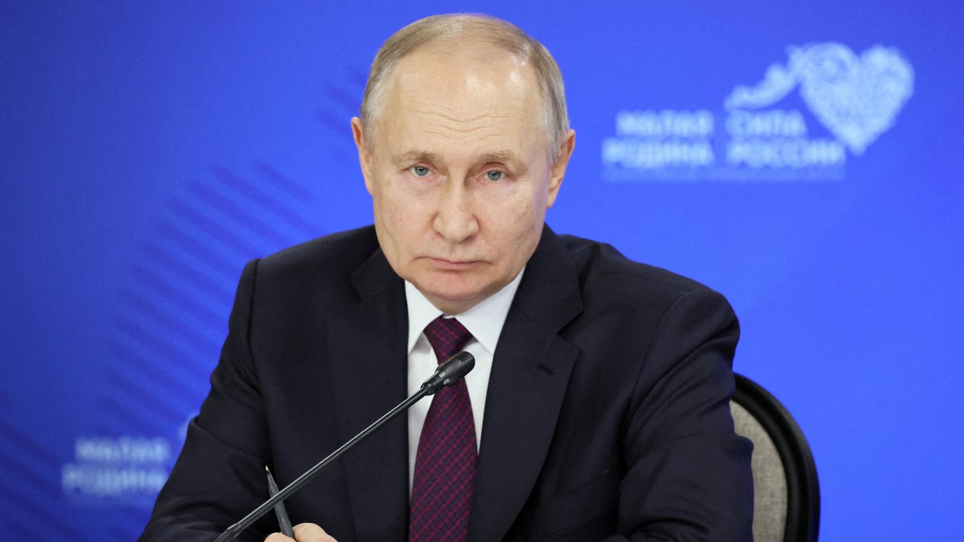 Путін для виборів збирав підписи за гроші та з погрозами, — розслідування