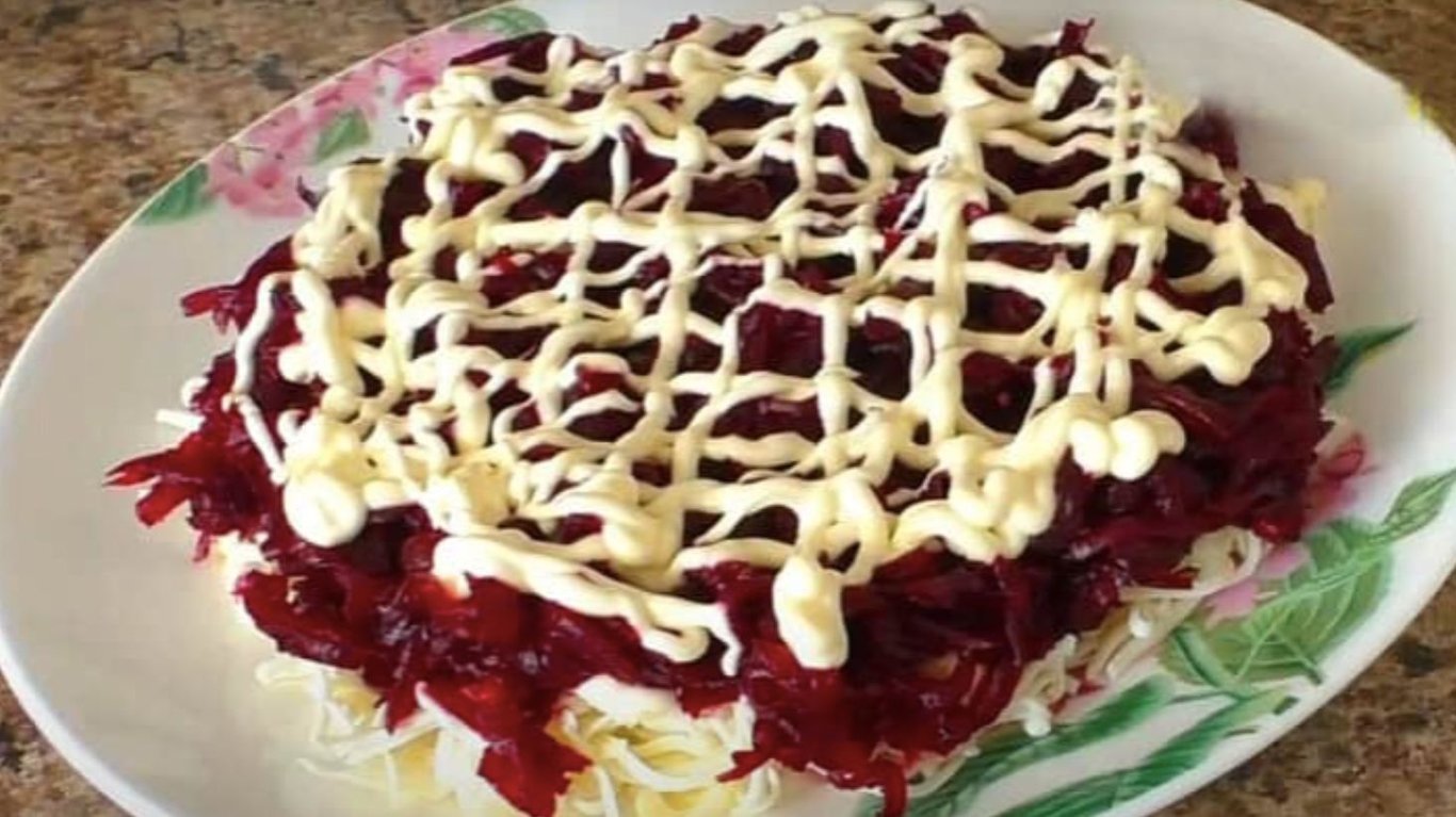 смачний салат з буряком Валя до Великодніх свят
