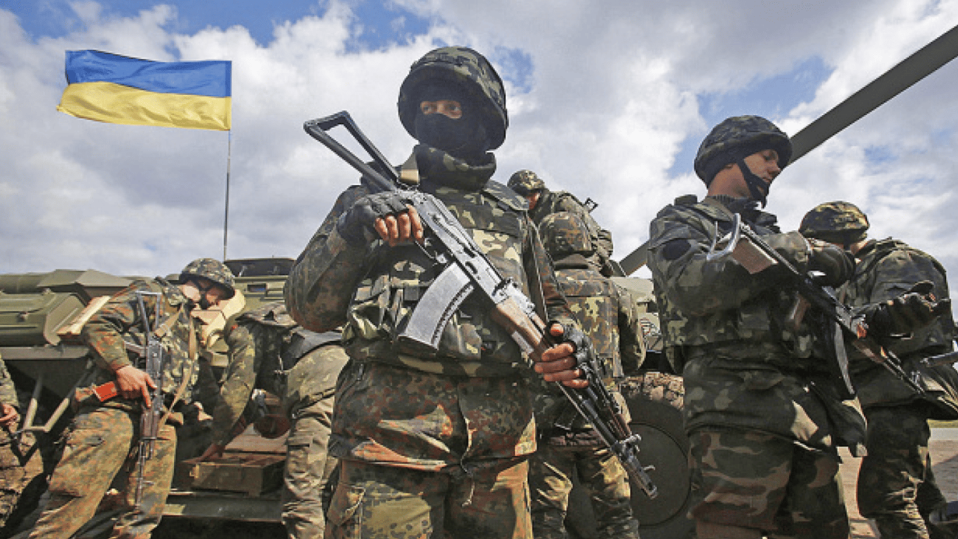 Украина впервые будет отмечать День украинских защитников и защитниц 1 октября